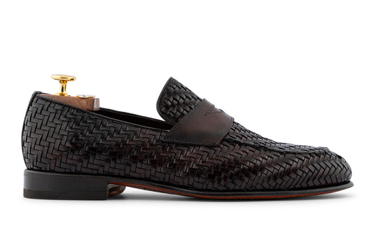 Hand -painted woven leather moccasin