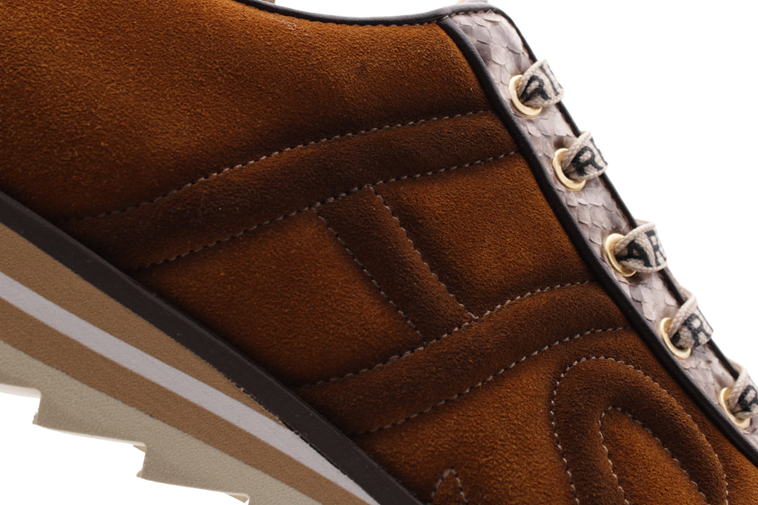 Sneaker in Wildleder und braunem Python