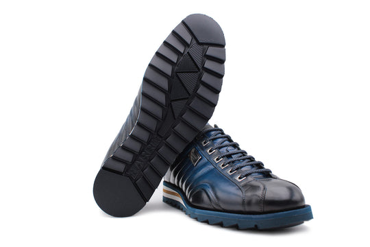 Leder -Turnschuhe