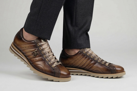 Komfort-Sneaker aus handbemaltem Leder