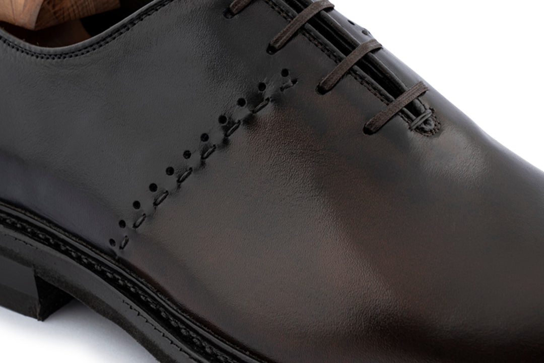 Hand -painted leather string