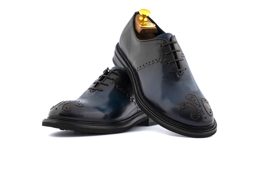 Leather lace-up