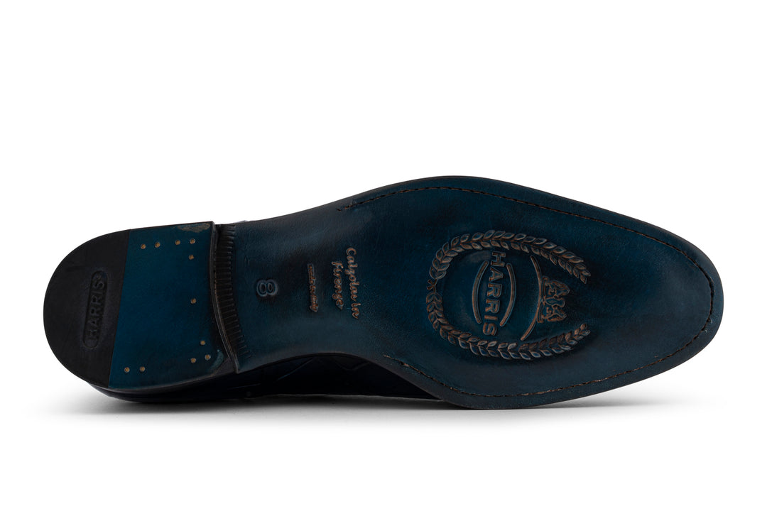 Lace-up in fine leather