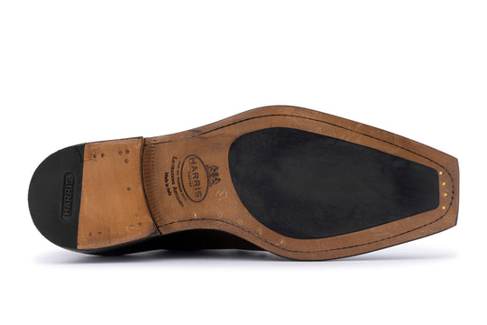 Derby hand painted with Norwegian workmanship