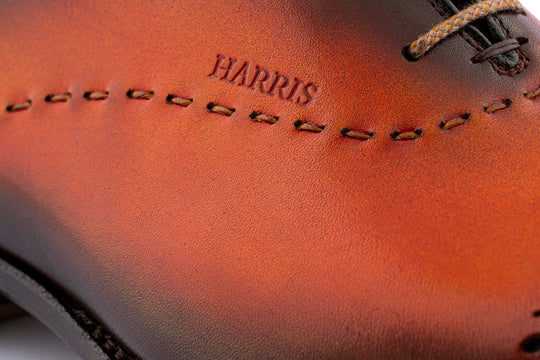 Richelieus peints à la main avec coutures à la main