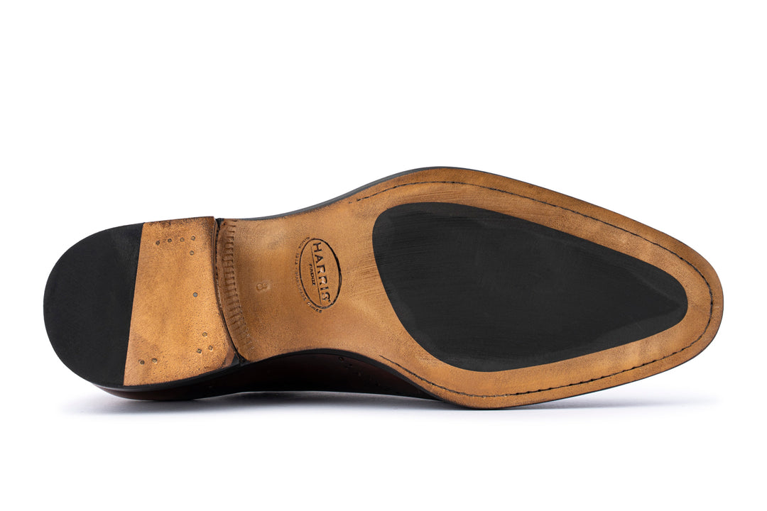 Oxfords de cuero pintados a mano con detalles brogue