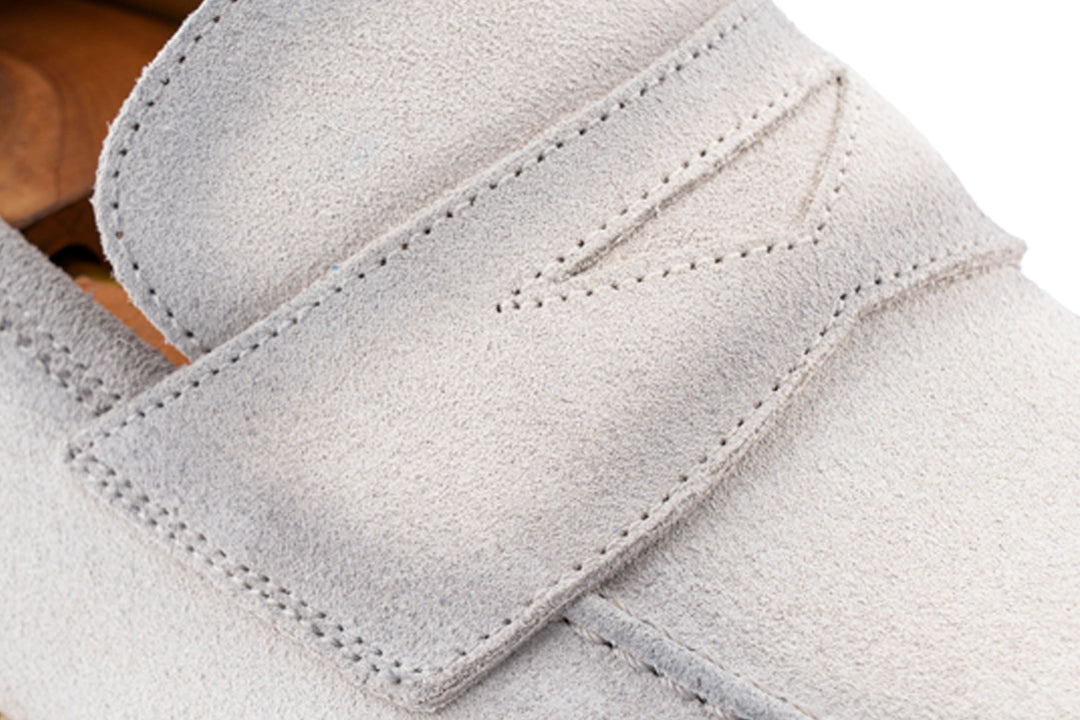 Mocassino in suede anticato a mano