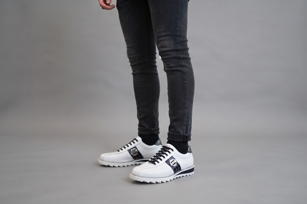 Sneakers in pelle di pitone bianco