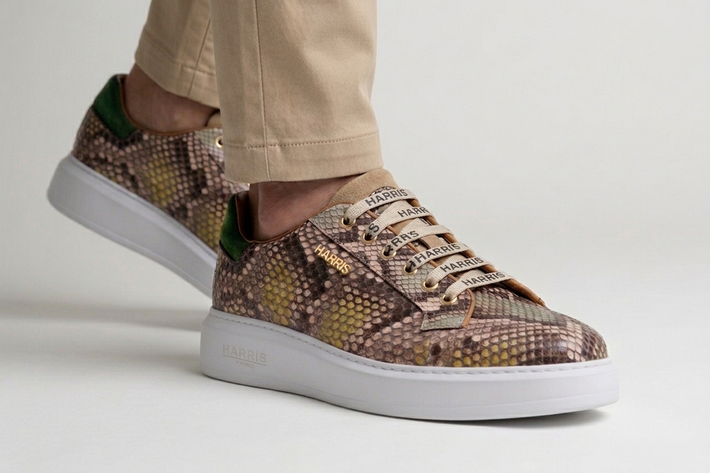 Mehrfarbige Python-Sneaker