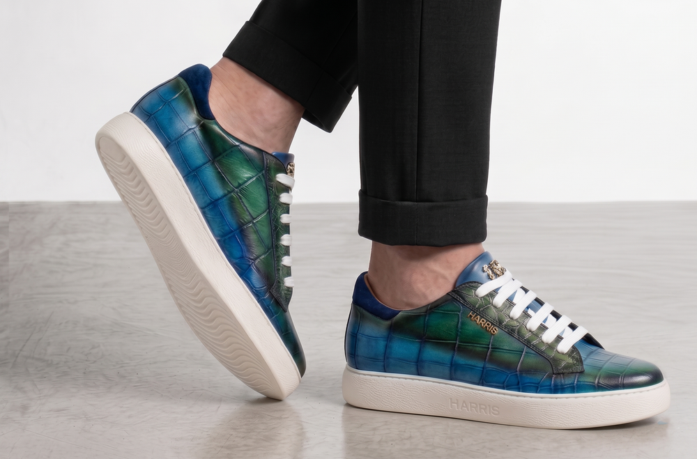 Sneakers aus Leder mit Krokodileffekt