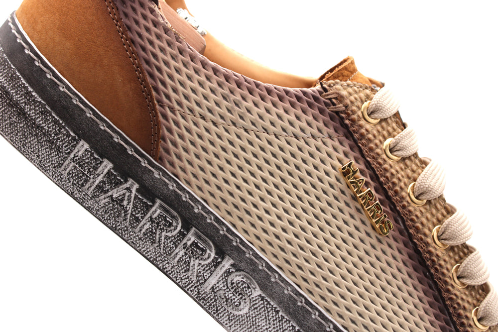 Sneakers vintage effetto traforato