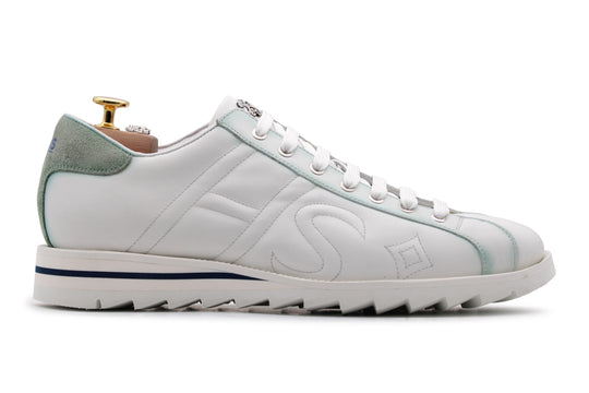 Leder -Turnschuhe mit schattierten Details