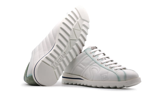 Leder -Turnschuhe mit schattierten Details