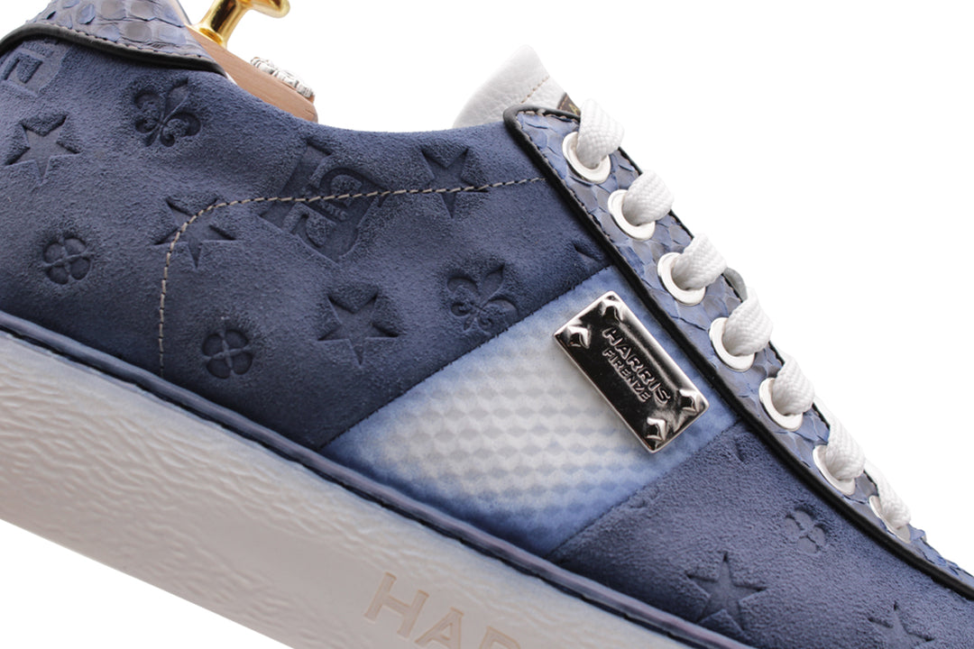 Sneakers in suede stampato e dettagli in pitone