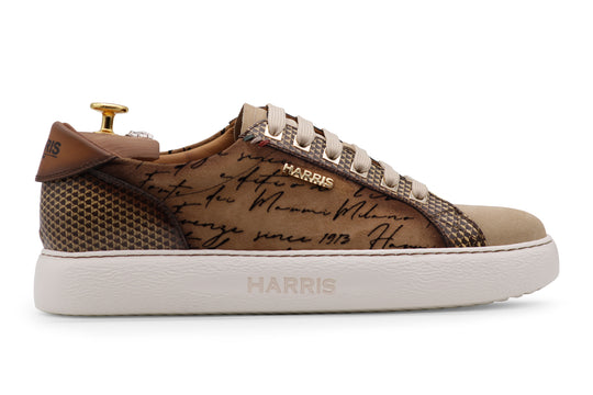 Wildleder-Sneakers und Writer-Details