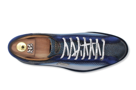 Sneakers stampata effetto forato