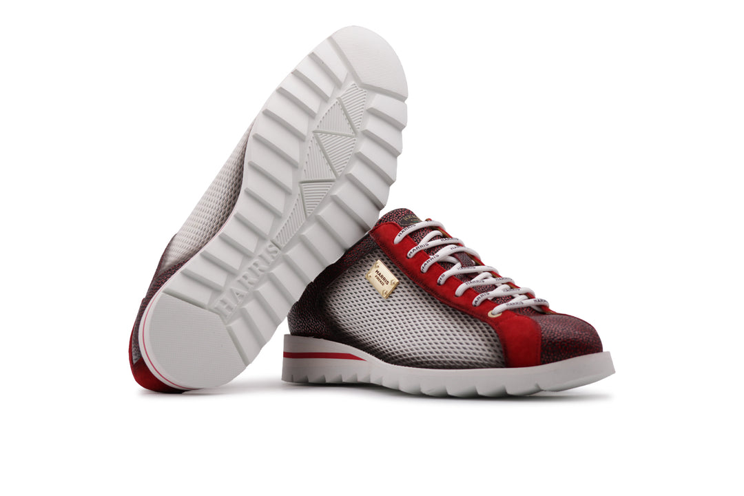 Zapatillas estampadas efecto perforado