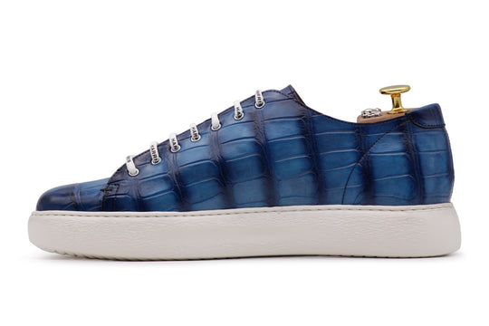 Sneakers in coccodrillo dipinte a mano