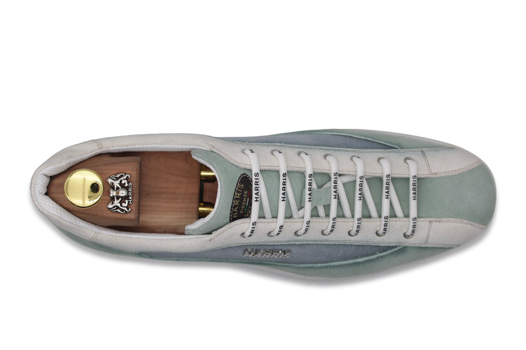 Sneakers ultra leggera in suede