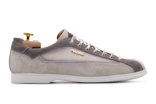Sneakers ultra leggera in suede